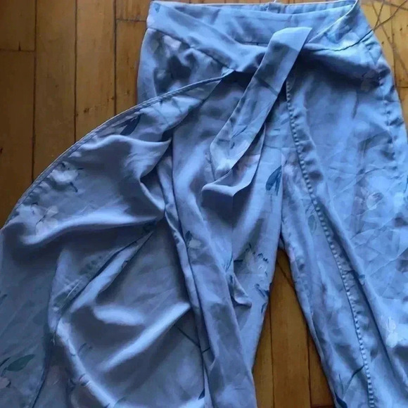 Dynamite floral open  side pants - Picture 3 of 9